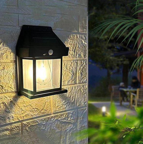 Lámpara Solar de Pared        3 X 1